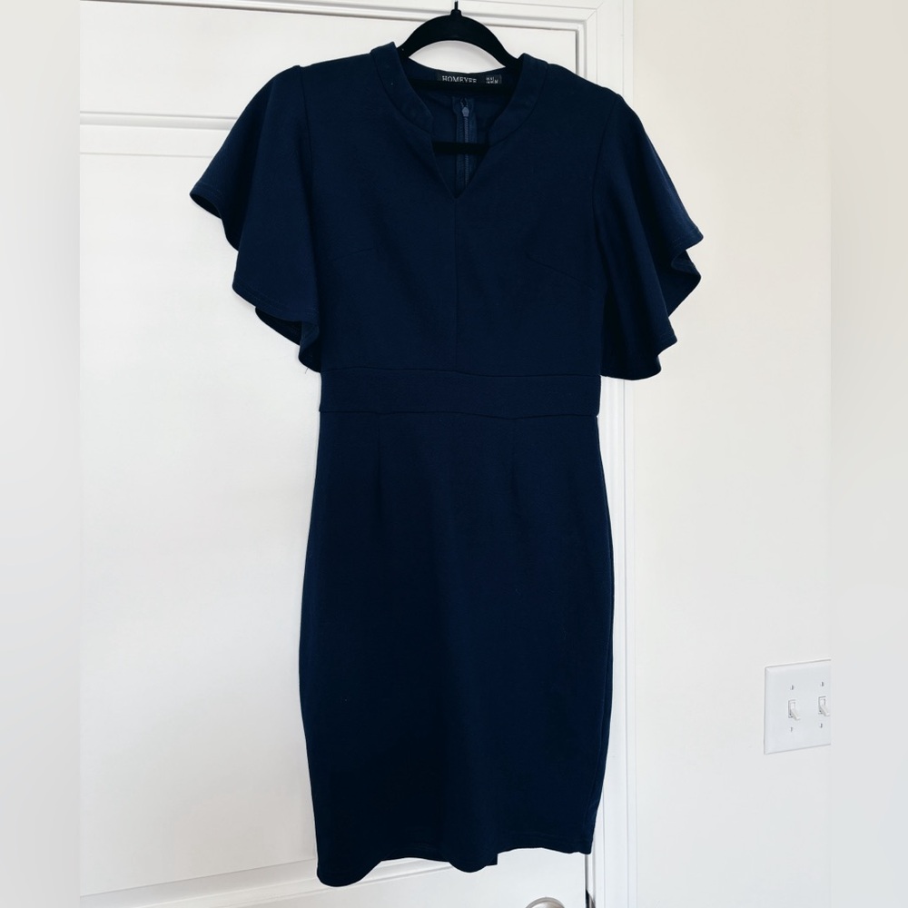 Homeyee Navy dress with relaxed ruffle sleeves, size 6/medium